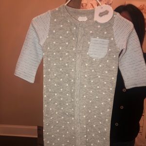 Mud pie convertible gown.